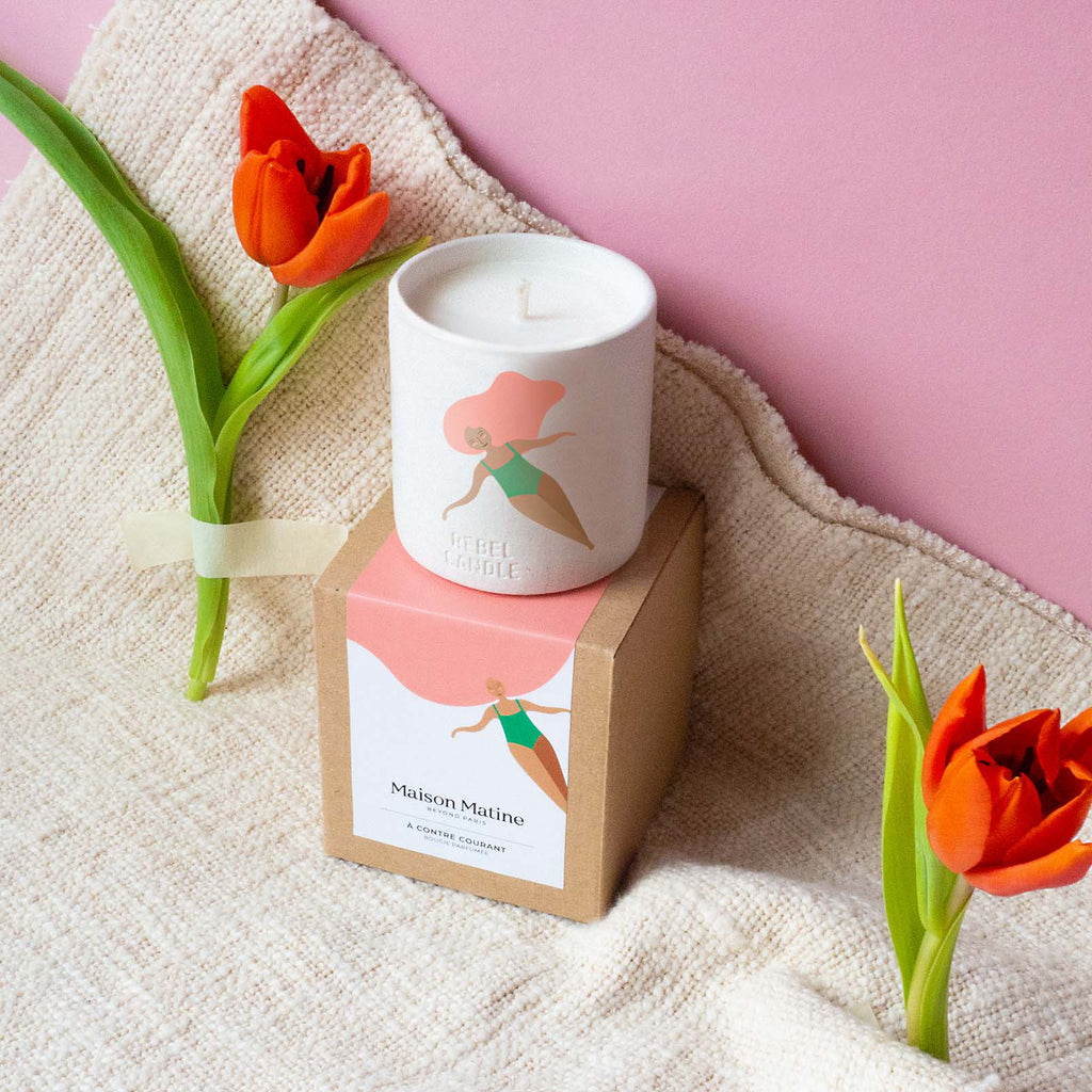 A Contre-Courant Candle
