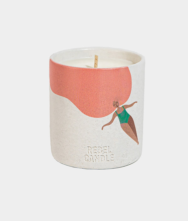 A Contre-Courant Candle
